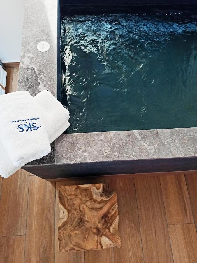 Paralía Sks Luxury Suites & Rooms מראה חיצוני תמונה